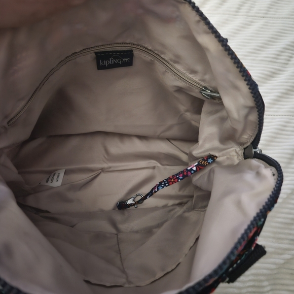 Kiplings Floral/Star Multicolor Women's Bag. - Picture 7 of 14